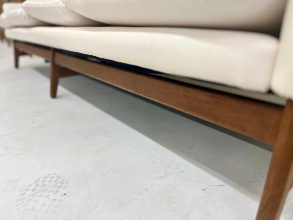 Arne Vodder MCM Danish Couch in White Leather - Image 4