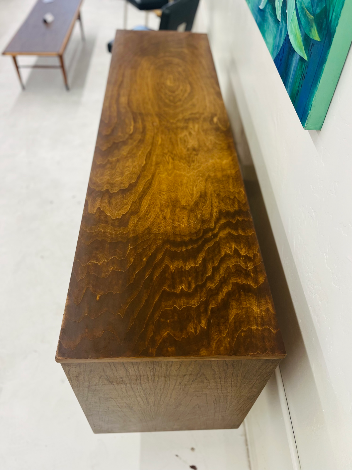 1960s Dixie 9-Drawer Walnut Dresser With Gold Brass Hardware - Image 4