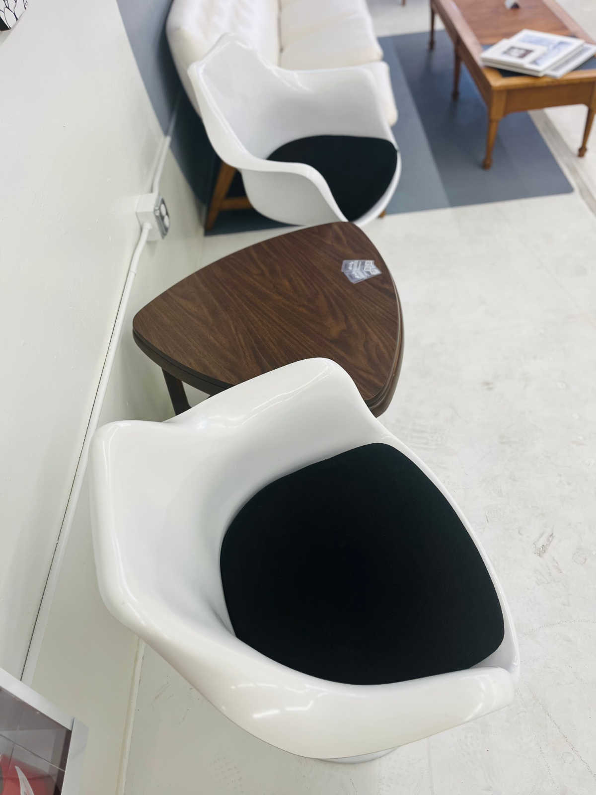 Eero Saarinen Tulip Style Chairs by SDAWY - Image 4