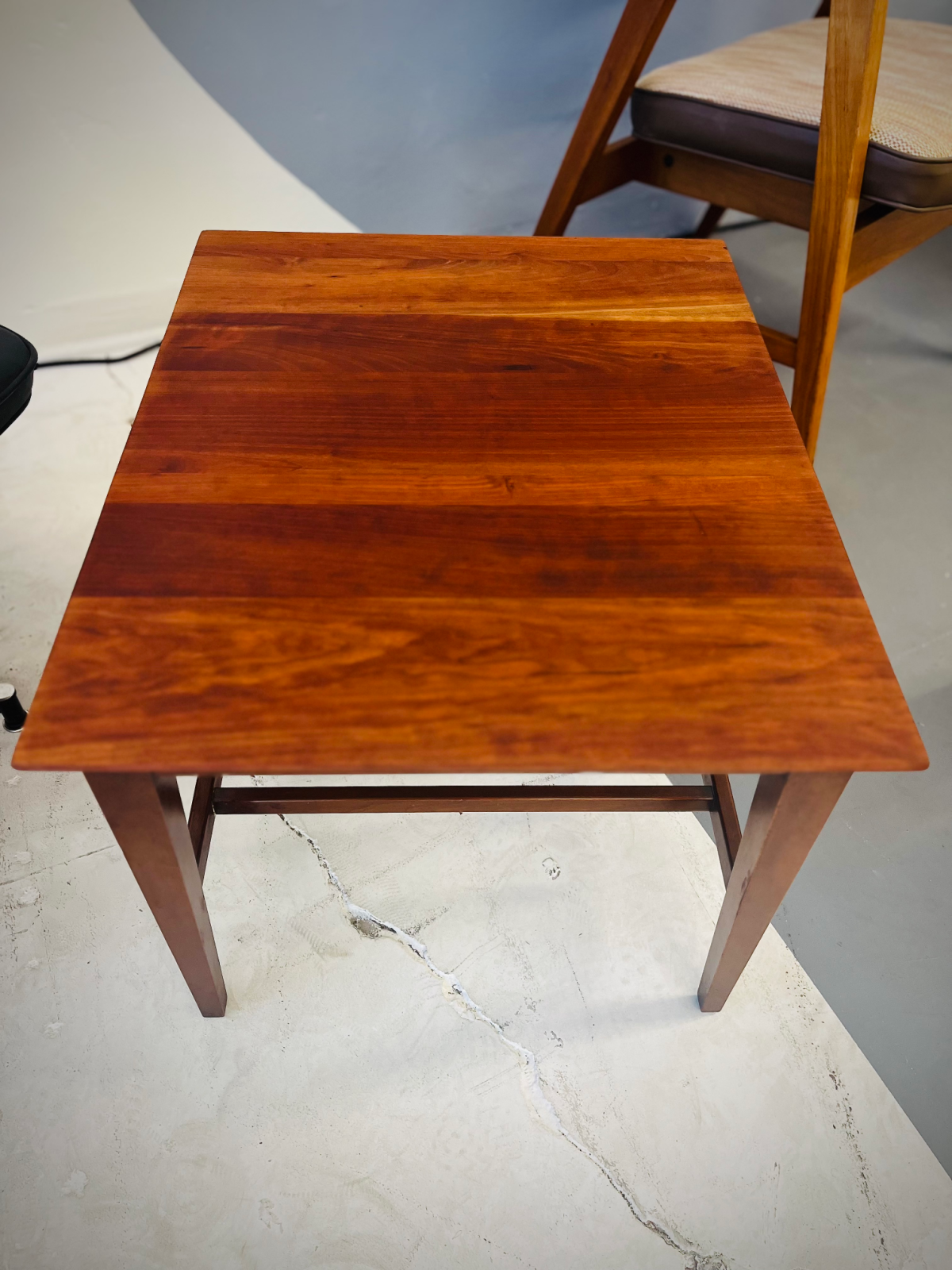 Refinished Willett Cherry Wood End or Side Table - Image 3