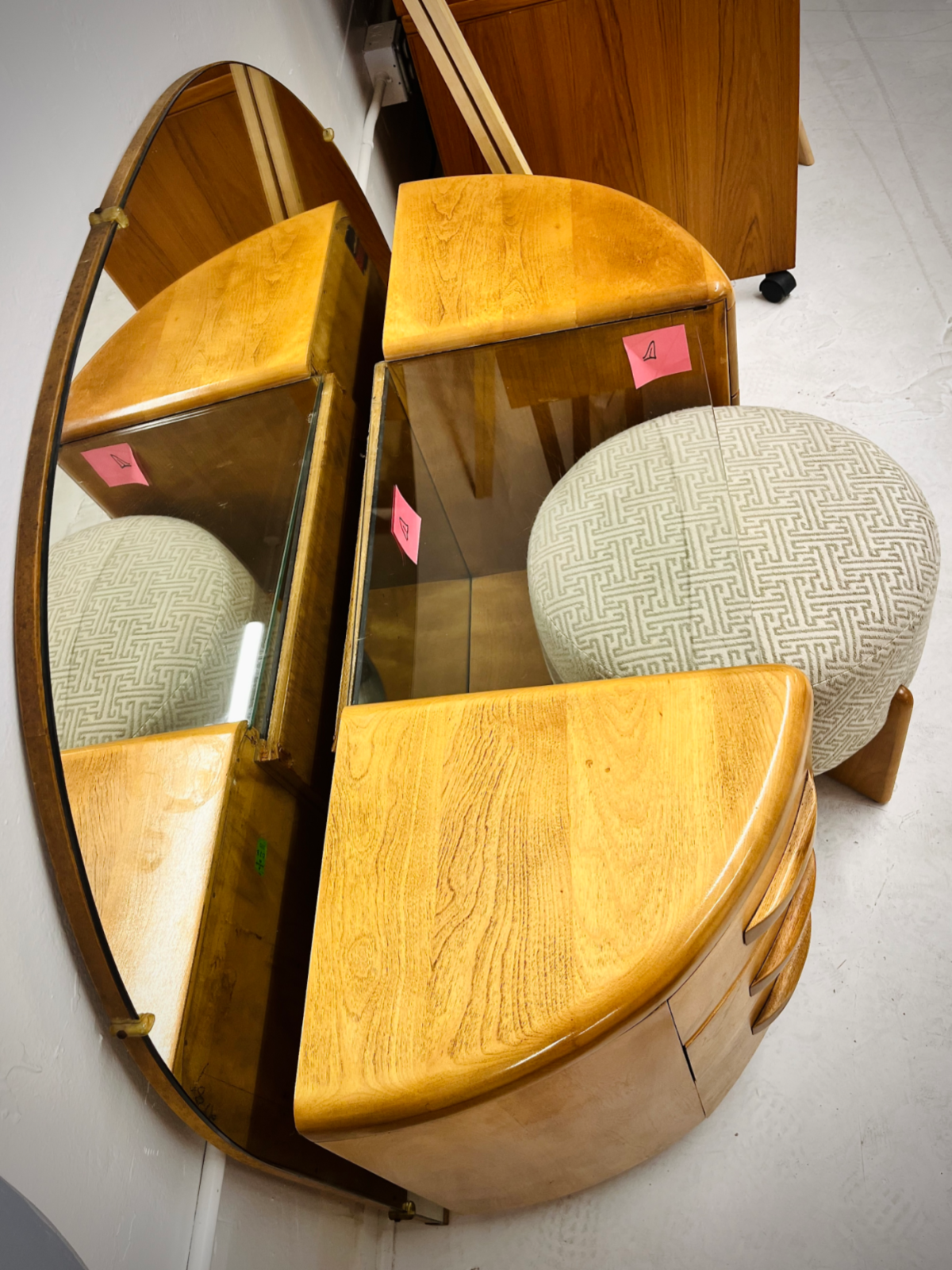 Heywood Wakefield Wheat Vanity C 3926 from Niagara Series - Image 4