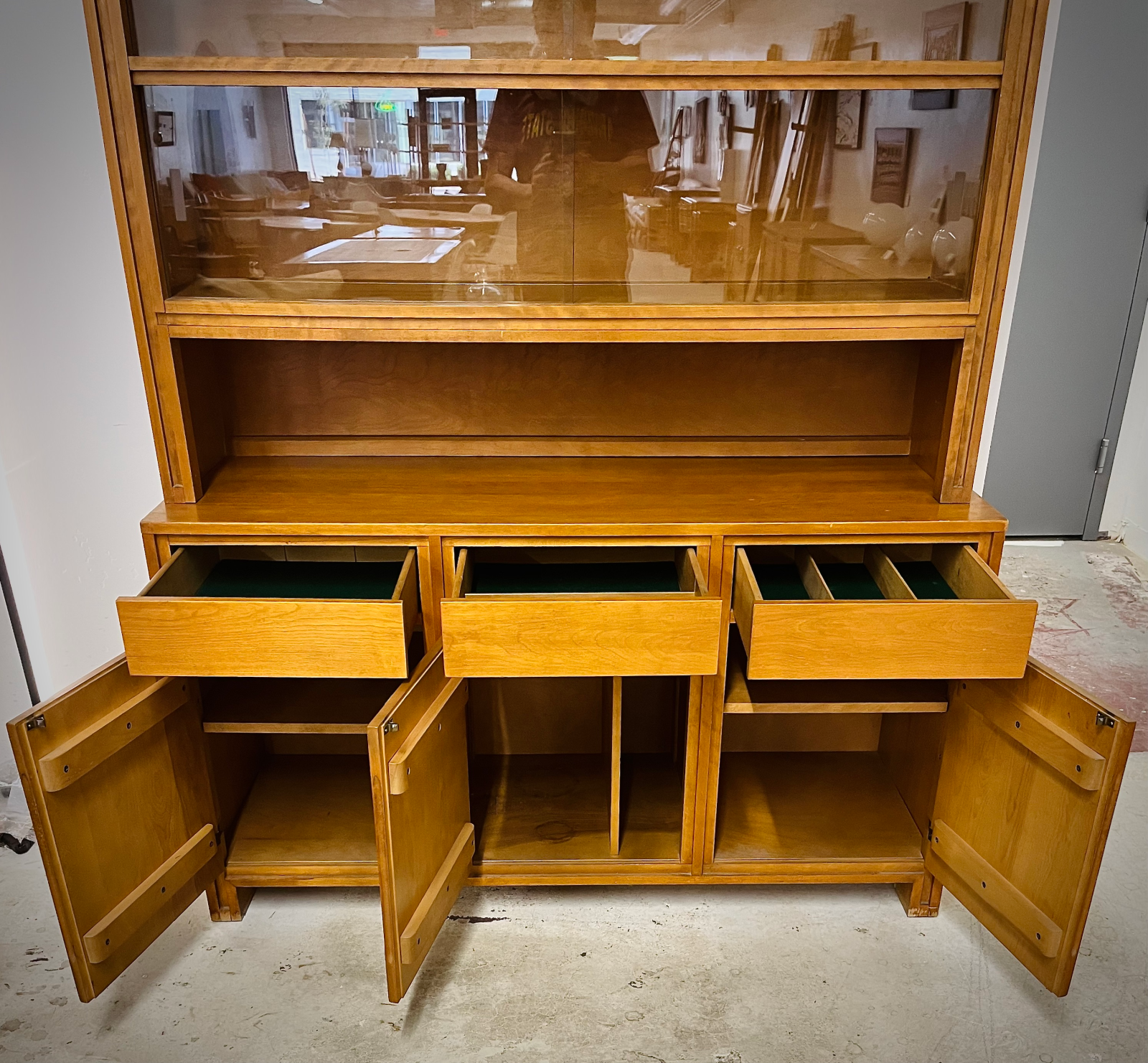 1950s Conant Ball "Modernmates" Birch Credenza + Hutch - Image 3