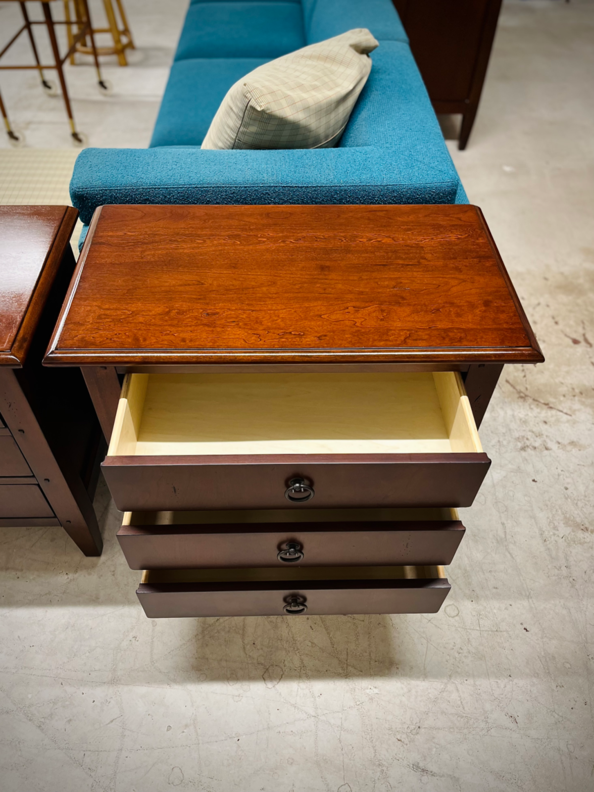 Tamarack 3-Drawer Cherry Brown Nightstands (2) - Image 3