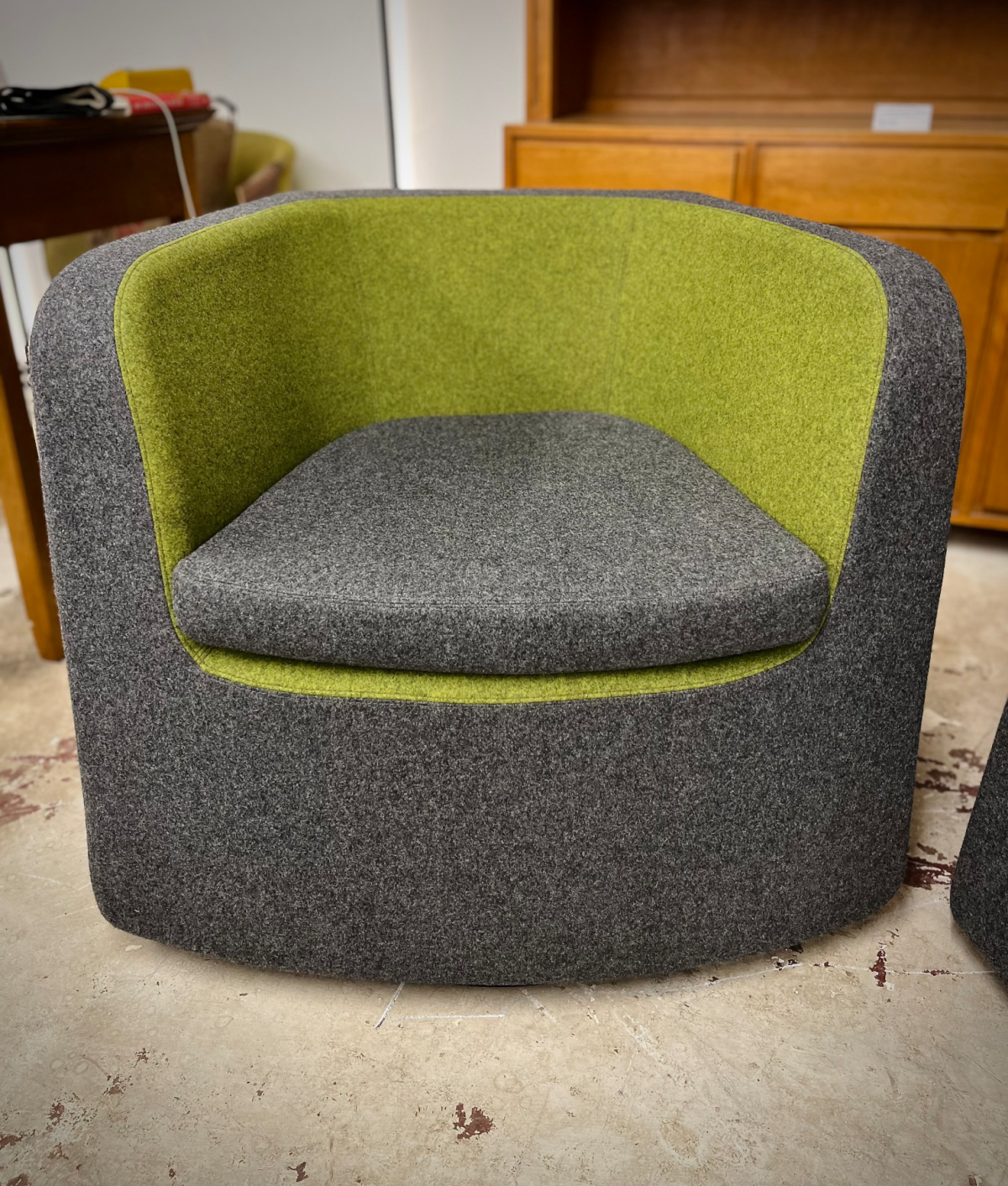 Senator Group Wool Swivel Lounge/Tub Chairs — Model HNG102