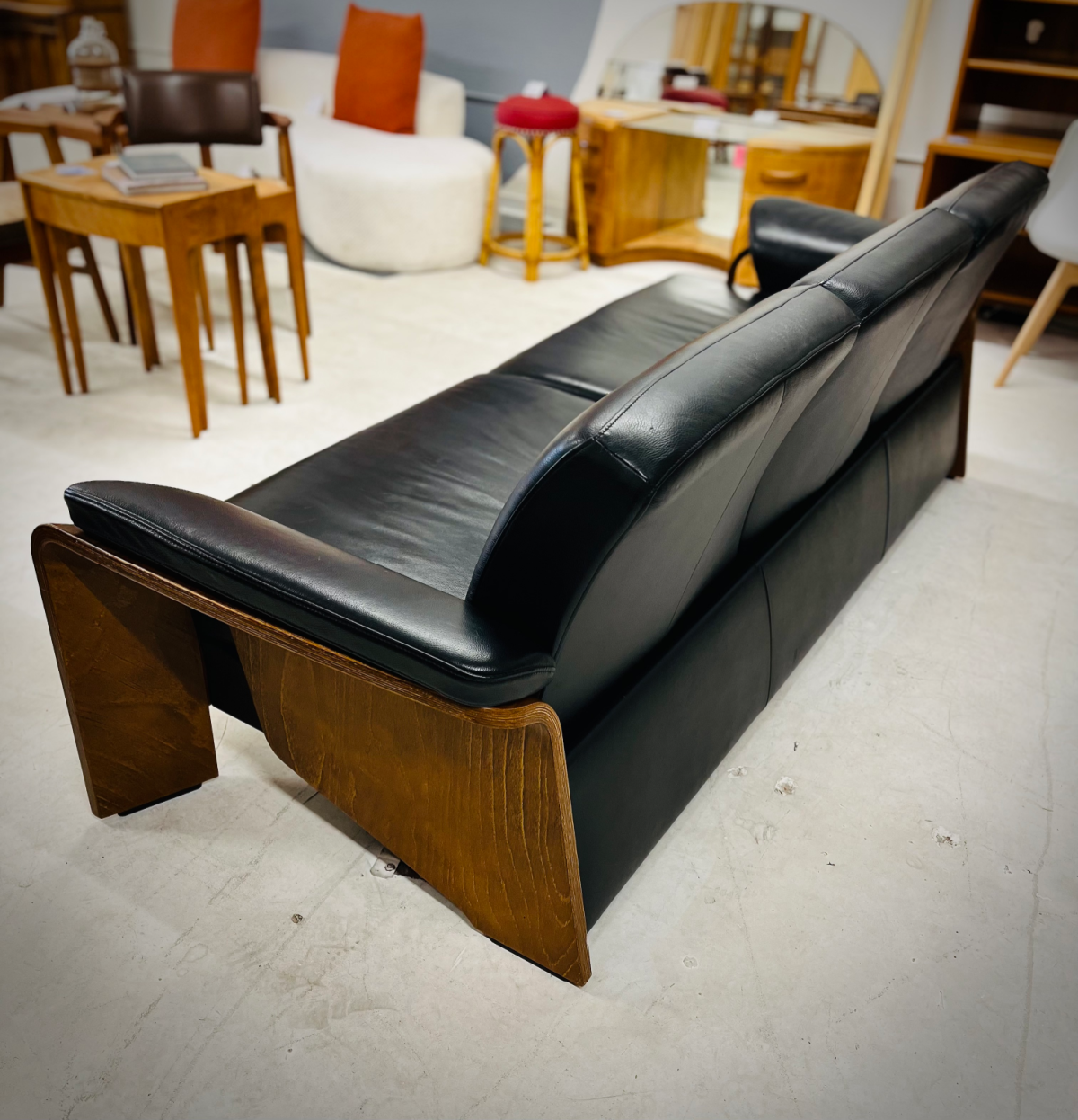 Authentic Black Leather Norwegian Ekornes Pegasus Couch With Walnut Frame/Legs - Image 4